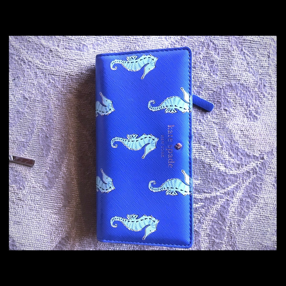 Kate Spade bifold wallet